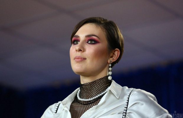 Зрадниця MARUV, яка втекла за кордон, видала цинічну заяву про виступи в Україні
