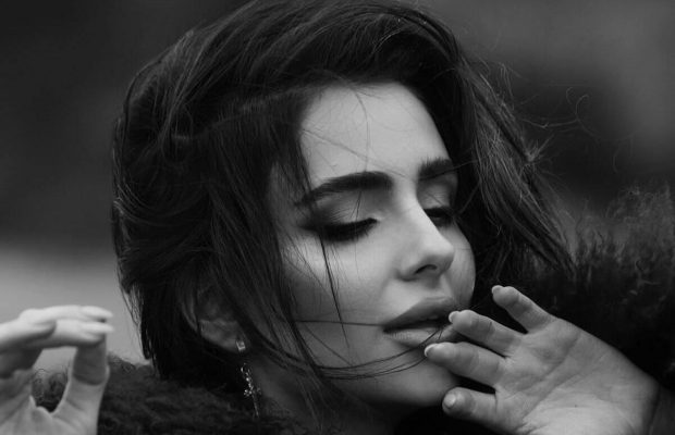 "Змінюйся, щоб тебе любили": Анна Трінчер довела до мурах новою піснею "Вином текла"