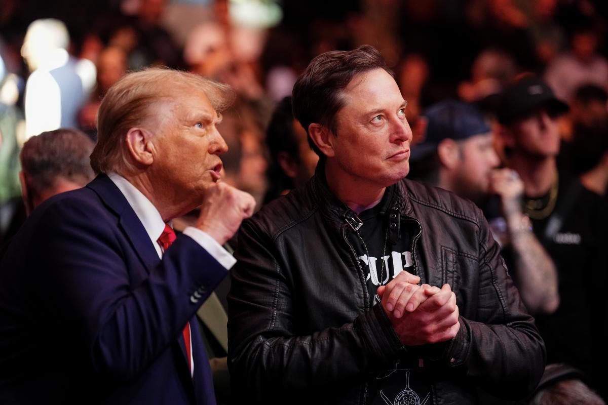 Заявления Маска в СМИ часто расходятся с заявлениями Трампа, отмечают республиканцы / фото GettyImages