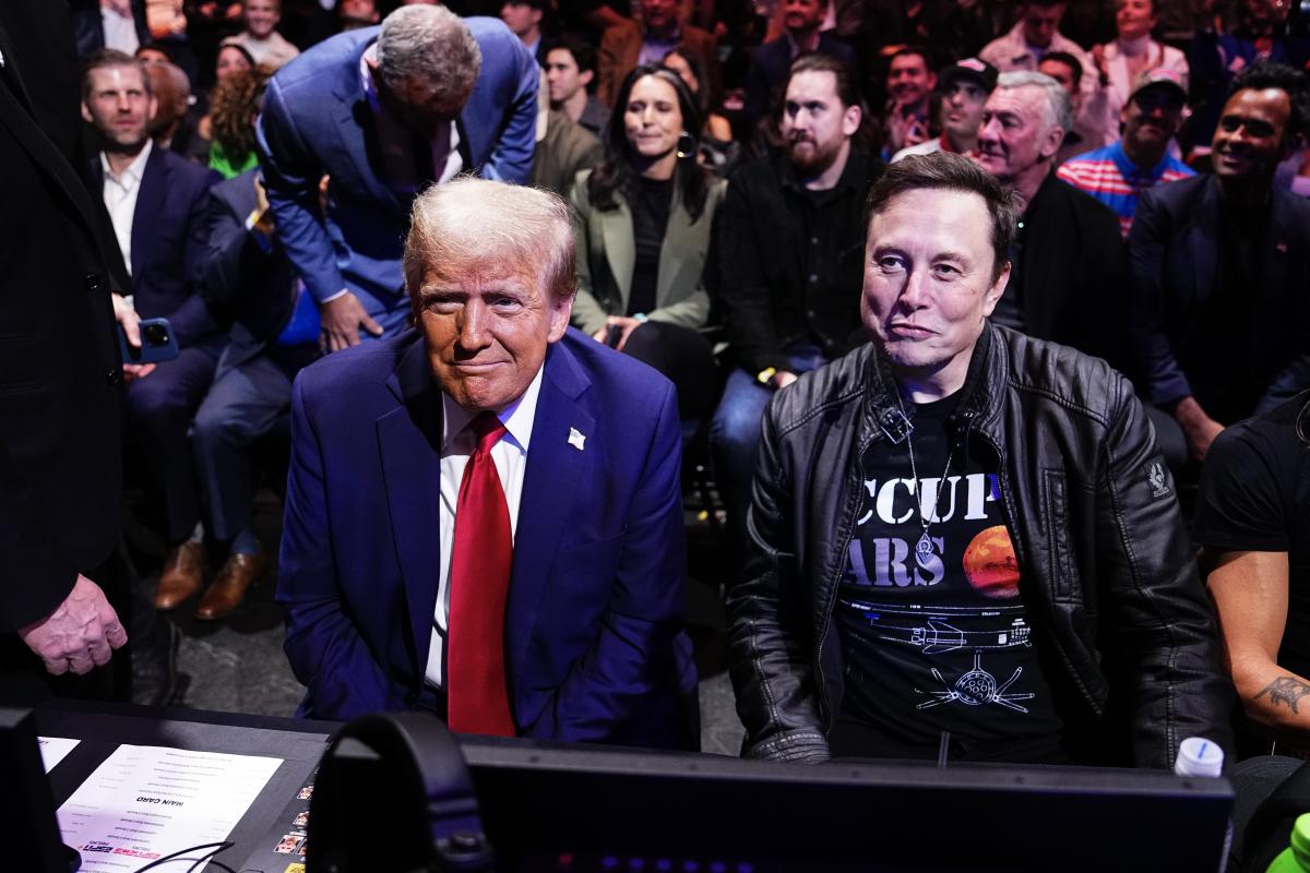 Трамп высказался о работе Илона Маска / фото - GettyImages Трамп высказался о работе Илона Маска / фото - GettyImages