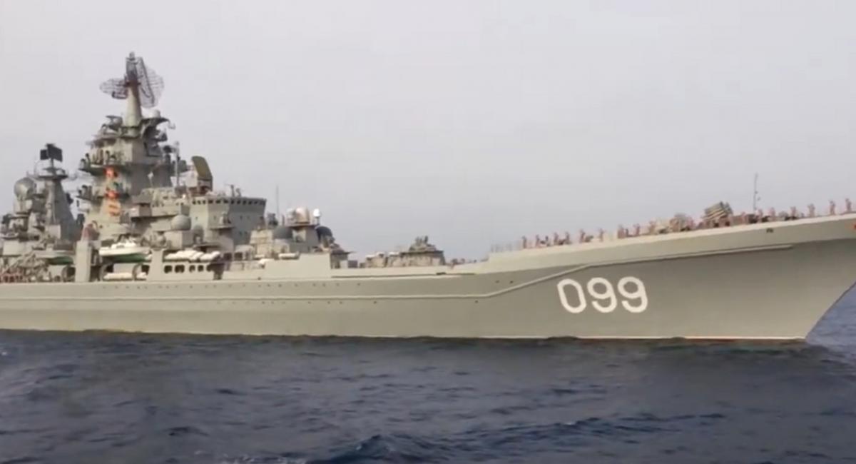 Ці величезні військові кораблі могли б посилити океанський флот Росії / скріншот Ці величезні військові кораблі могли б посилити океанський флот Росії / скріншот
