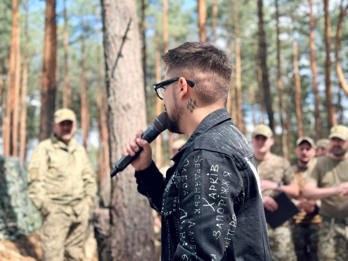 Дзидзьо активно занимается благотворительными концертами, - Юлик / фото пресс-служба Дзидзьо активно занимается благотворительными концертами, - Юлик / фото пресс-служба