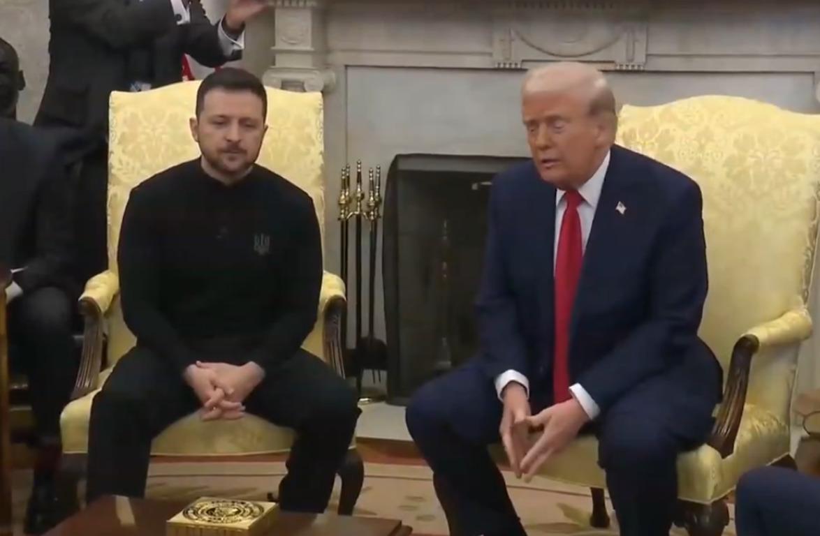 Зеленський привіз Трампу фото українських полонених / скриншот Зеленський привіз Трампу фото українських полонених / скриншот