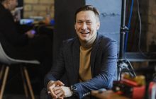 Известный украинский актер рассказал о последствиях попадания дрона в его квартиру: "Выгорела вся"