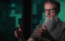 Гітарист гурту "Воплі Відоплясова" розповів про службу в ЗСУ та поранення на фронті: "Прилетіло в ногу"