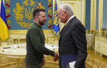 Київ і Вашингтон хочуть до кінця тижня подолати сварку щодо угоди про ресурси, - Bloomberg