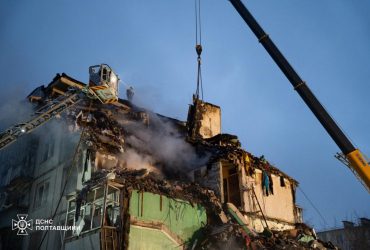 Удар Росії по багатоповерхівці у Полтаві: кількість жертв зросла (фото, відео)