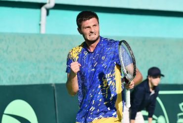 Українець Овчаренко розгромив нейтрального росіянина і вийшов до 1/4 фіналу челленджера