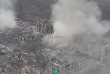 Военные показали, как выглядит разрушенный город Часов Яр (видео)