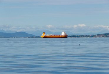 Российские корабли вывозят боеприпасы из Сирии, - Минобороны Британии