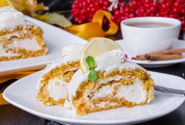 Как испечь швейцарский морковный рулет: невероятно легкий десерт от Джейми Оливера