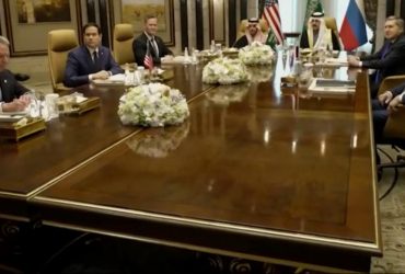 Киеву придется играть по правилам Москвы: эксперт об исключении Украины из переговоров США и РФ