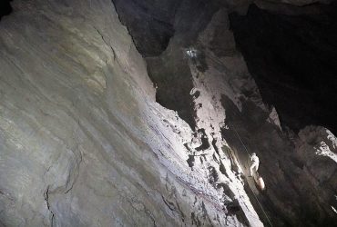 Портал в другой мир: биолог рассказал о глубочайшей пещере в мире с уникальной экосистемой