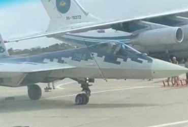 Російський літак Су-57 побачили в Ірані: навіщо він туди прилетів (відео)