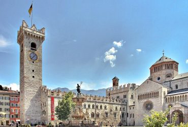 Винная столица Европы: чем поражает старинный итальянский город в Альпах