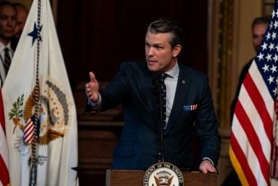 Хегсет сделал заявление о том, что Россия помогает Ирану разведданными