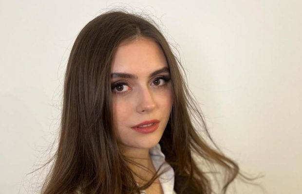 22-річна донька Сумської зізналася, що до неї домагався викладач: "Біль переслідує мене"