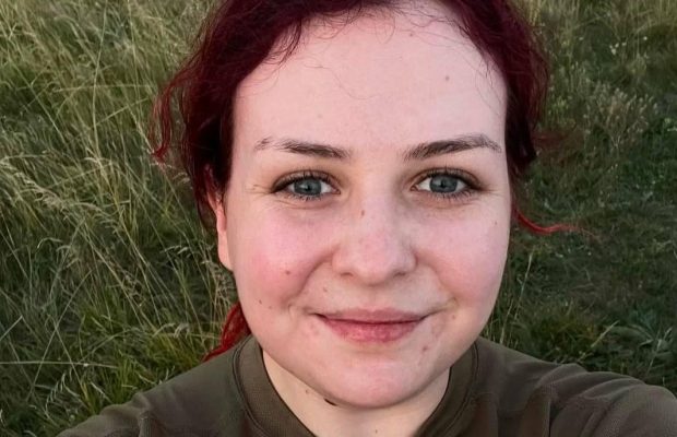 "Пташка" з "Азовсталі" зізналася, що могла стати учасницею "Холостяка"
