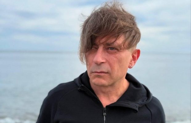 Лідер російського гурту "Бі-2" назвав суму, яку відправив на ЗСУ