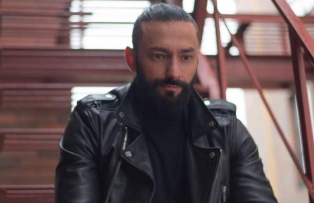 "Не дає мені повноцінно рухатися": відомий український співак поскаржився на проблеми зі здоров'ям