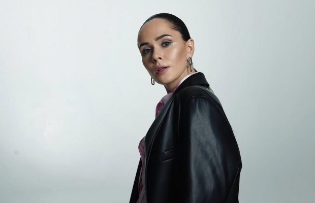 Саніна показалася з чоловіком і на тлі хейту через виїзд за кордон розповіла про допомогу ЗСУ