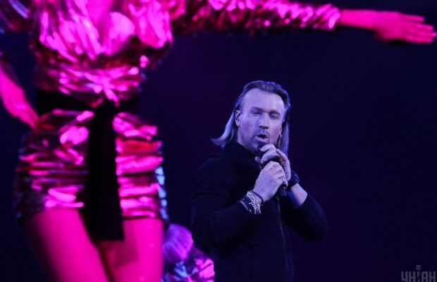 Олег Винник після виступу російською в Празі вийшов на зв'язок та звернувся до фанатів