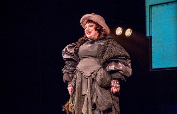 Зірка "Шоу довгоносиків" пояснила, чому не хоче заміж за обранця після 25 років разом