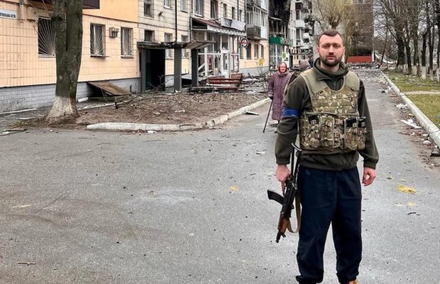 Відомий український співак, який став військовим, відповів, чи складав заповіт