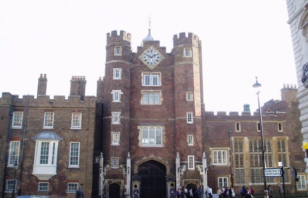 Палац, який був домівкою для британських королів протягом трьох століть, відкрили для публіки вперше за 500 років