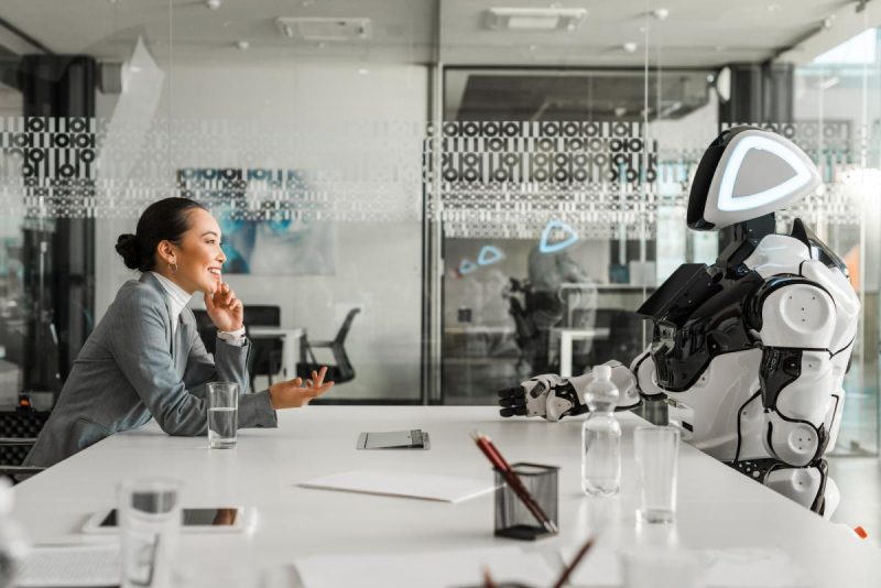 Исследования OpenAI показали, что работники более эффективны вместе с ИИ: учёные не согласны