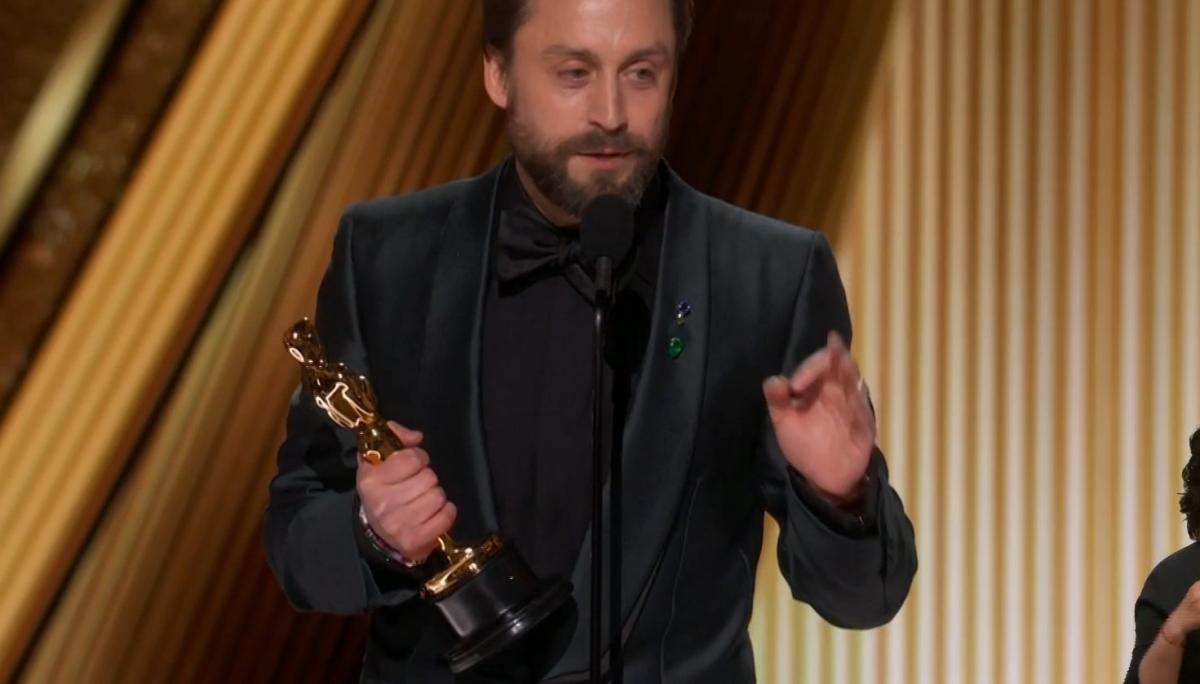 Лауреат в номинации 'Лучшая мужская роль второго плана'