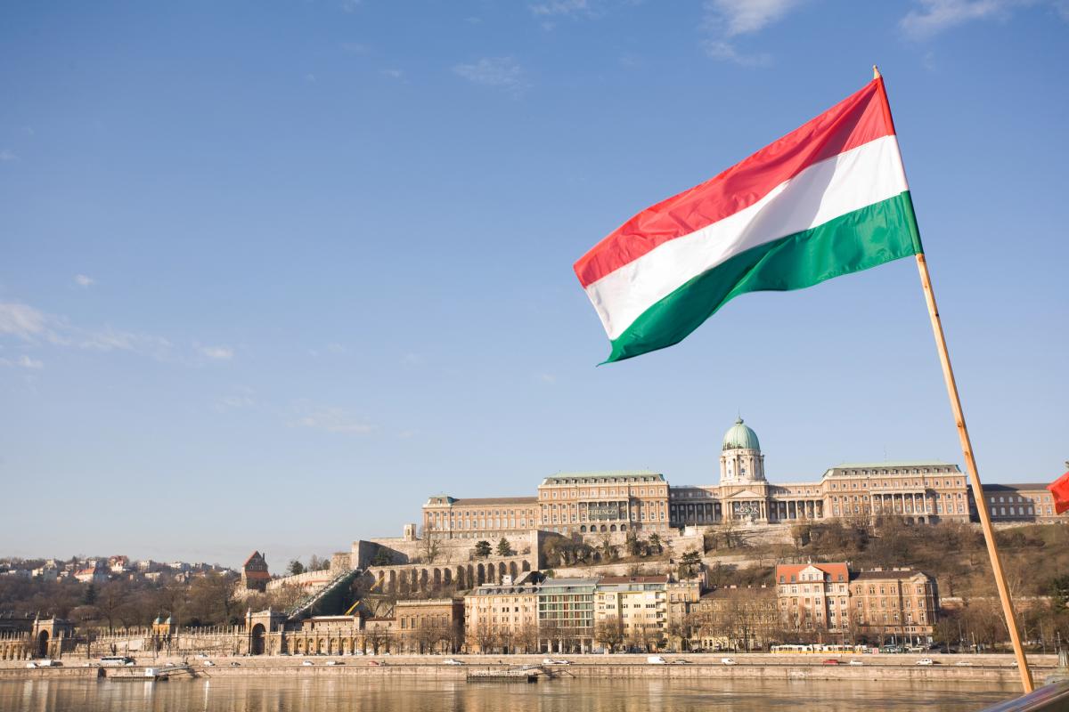 Удар в спину: Венгрия нашла дешевую альтернативу российскому газу в ЕС Удар в спину: Венгрия нашла дешевую альтернативу российскому газу в ЕС