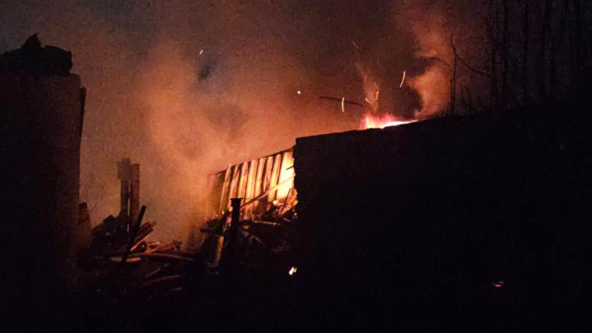 В центре Херсона один из российских КАБов попал в жилой квартал / фото Александр Прокудин В центре Херсона один из российских КАБов попал в жилой квартал / фото Александр Прокудин