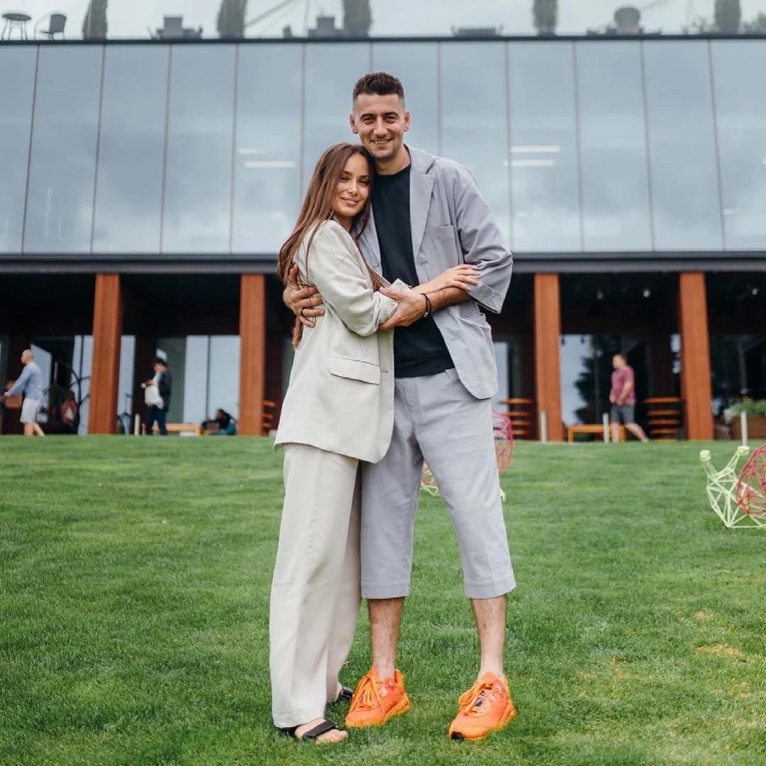 Александр Эллерт и Ксения Мишина / скриншот Instagram Александр Эллерт и Ксения Мишина / скриншот Instagram