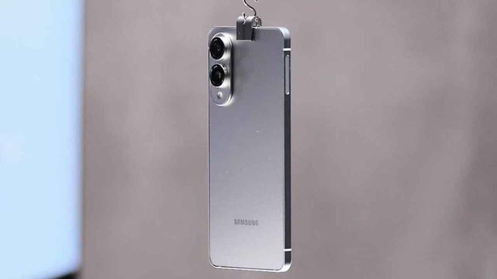 Тонкий Самсунг - Galaxy S25 Edge может оказаться дороже, чем мы думали ...
