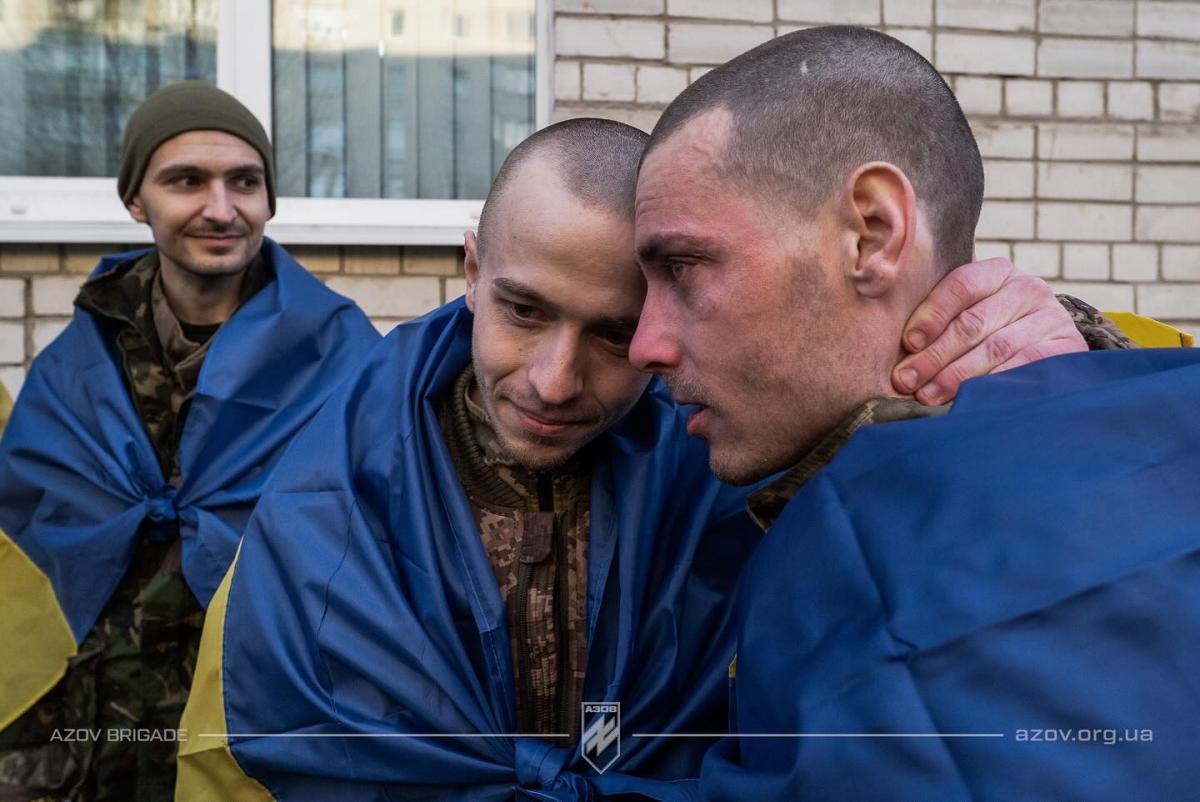 Серед звільнених з полону захисників України є "азовці" / фото бригади "Азов" Серед звільнених з полону захисників України є "азовці" / фото бригади "Азов"