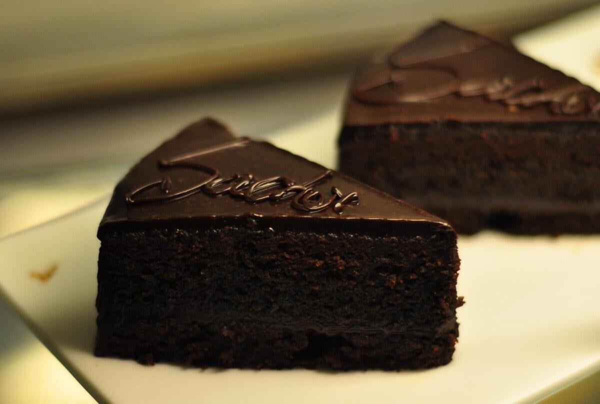 Торт "Захер" популярний у всьому світі, адже є дуже смачним / фото flickr