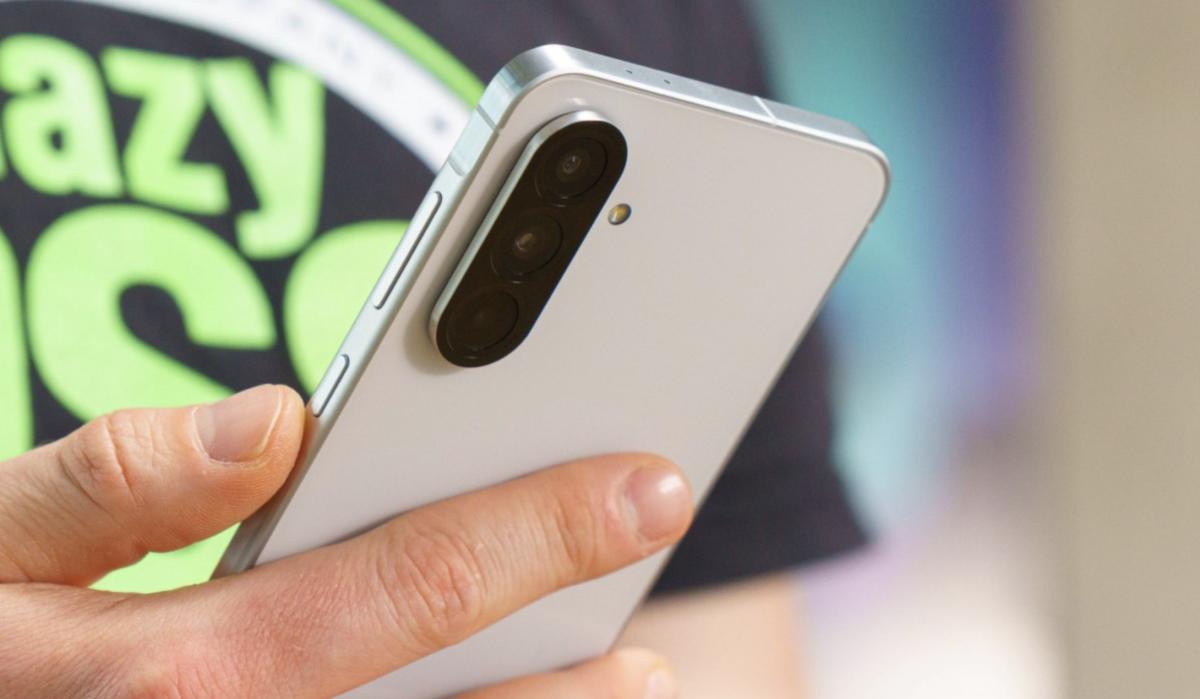 Каким получился Galaxy A56: достоинства и недостатки среднебюджетника Samsung/ фото GSMArena Каким получился Galaxy A56: достоинства и недостатки среднебюджетника Samsung/ фото GSMArena