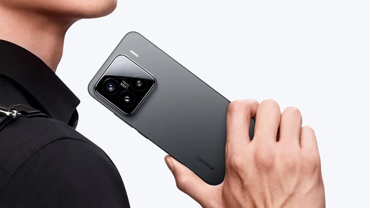 Базовый Xiaomi 15 занял 22-ю строчку в топе камерофонов DxOMark / фото Xiaomi