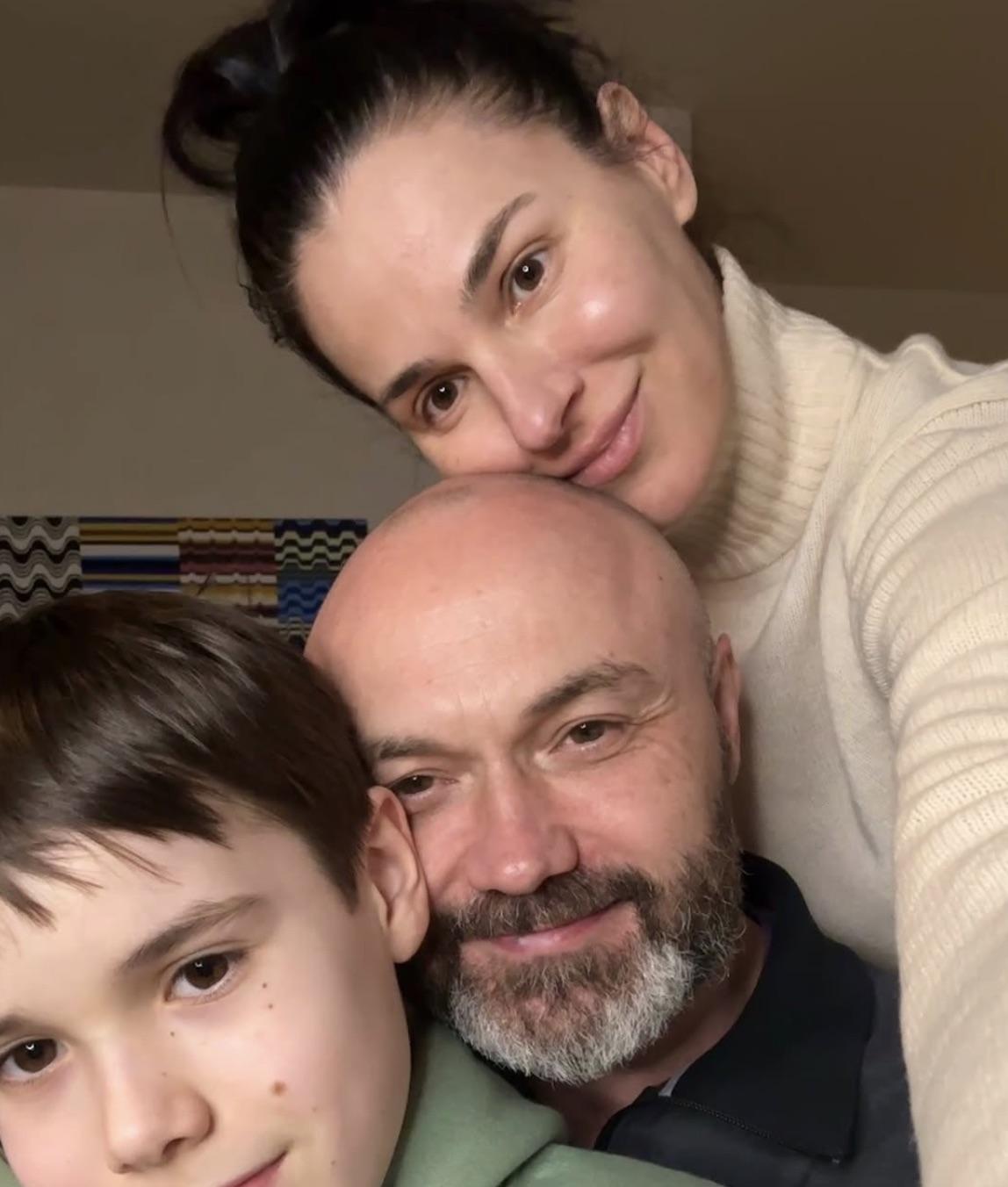 Маша Ефросинина с мужем и сыном / скриншот Instagram Маша Ефросинина с мужем и сыном / скриншот Instagram