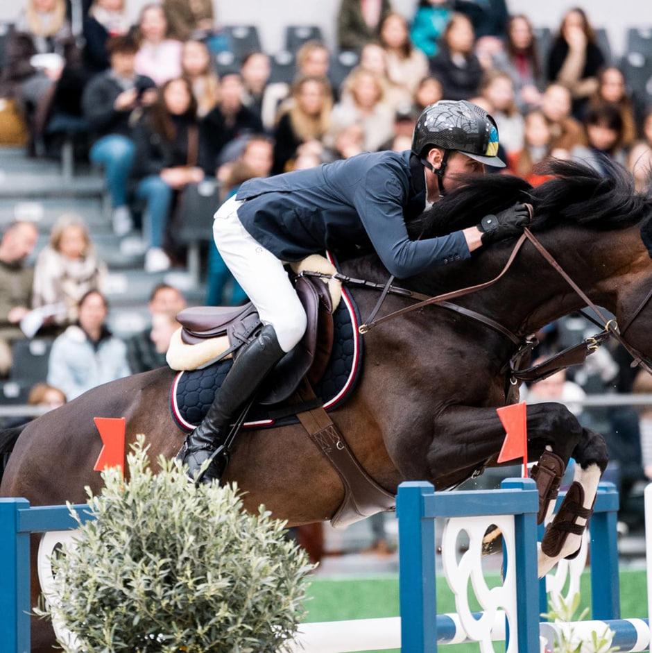 Украинская команда по конкуру завоевала бронзу на престижном турнире Saut Hermès в Париже Украинская команда по конкуру завоевала бронзу на престижном турнире Saut Hermès в Париже