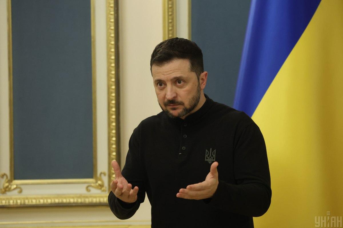 Зеленский говорит, что Украина рассчитывает на возможность покупать оружие даже как на гарантию безопасности / фото УНИАН Зеленский говорит, что Украина рассчитывает на возможность покупать оружие даже как на гарантию безопасности / фото УНИАН