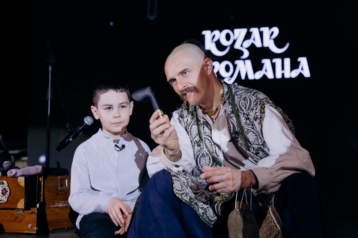 1+1 media и Kozak Siromaha осуществили мечту мальчика, чей отец героически защищал Украину 1+1 media и Kozak Siromaha осуществили мечту мальчика, чей отец героически защищал Украину
