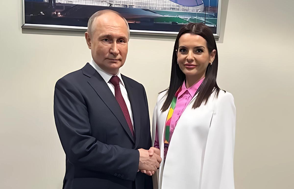 Голова Гагаузії Євгенія Гуцул не приховує прямих контактів із диктатором країни-агресора / фото t.me/evgheniagutul Голова Гагаузії Євгенія Гуцул не приховує прямих контактів із диктатором країни-агресора / фото t.me/evgheniagutul