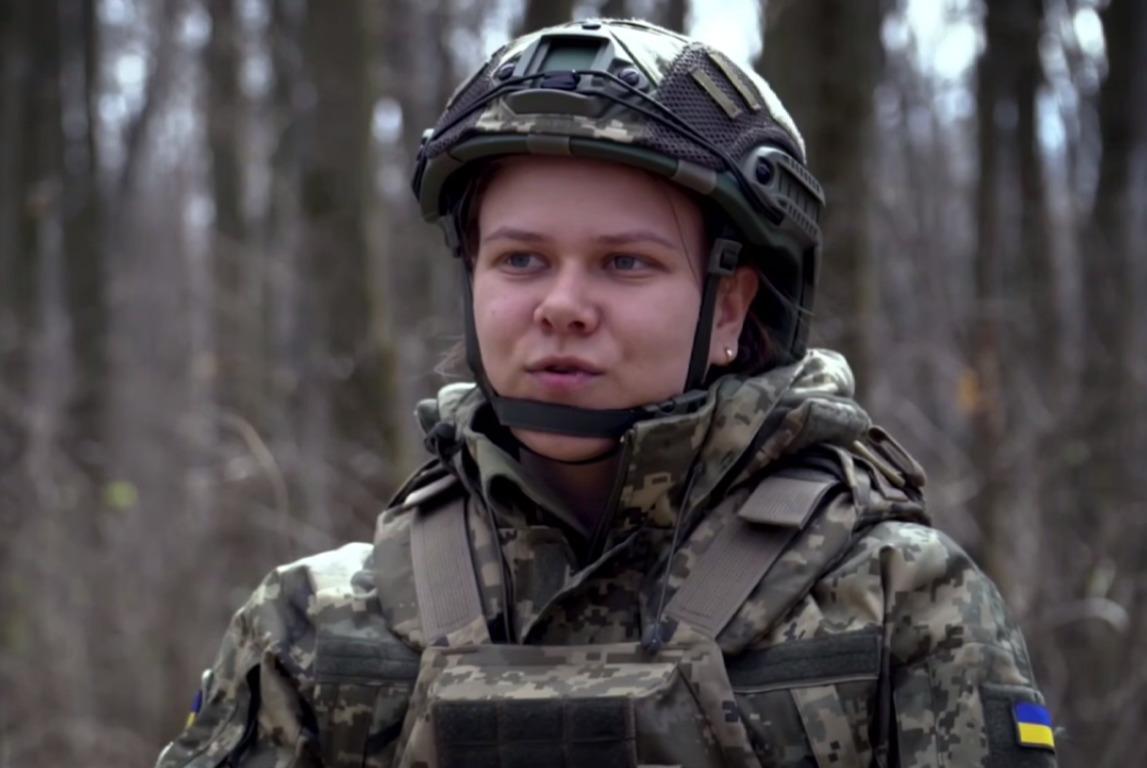 21-летняя Вероника пошла на службу по "Контракту 18-24" / скриншот 21-летняя Вероника пошла на службу по "Контракту 18-24" / скриншот