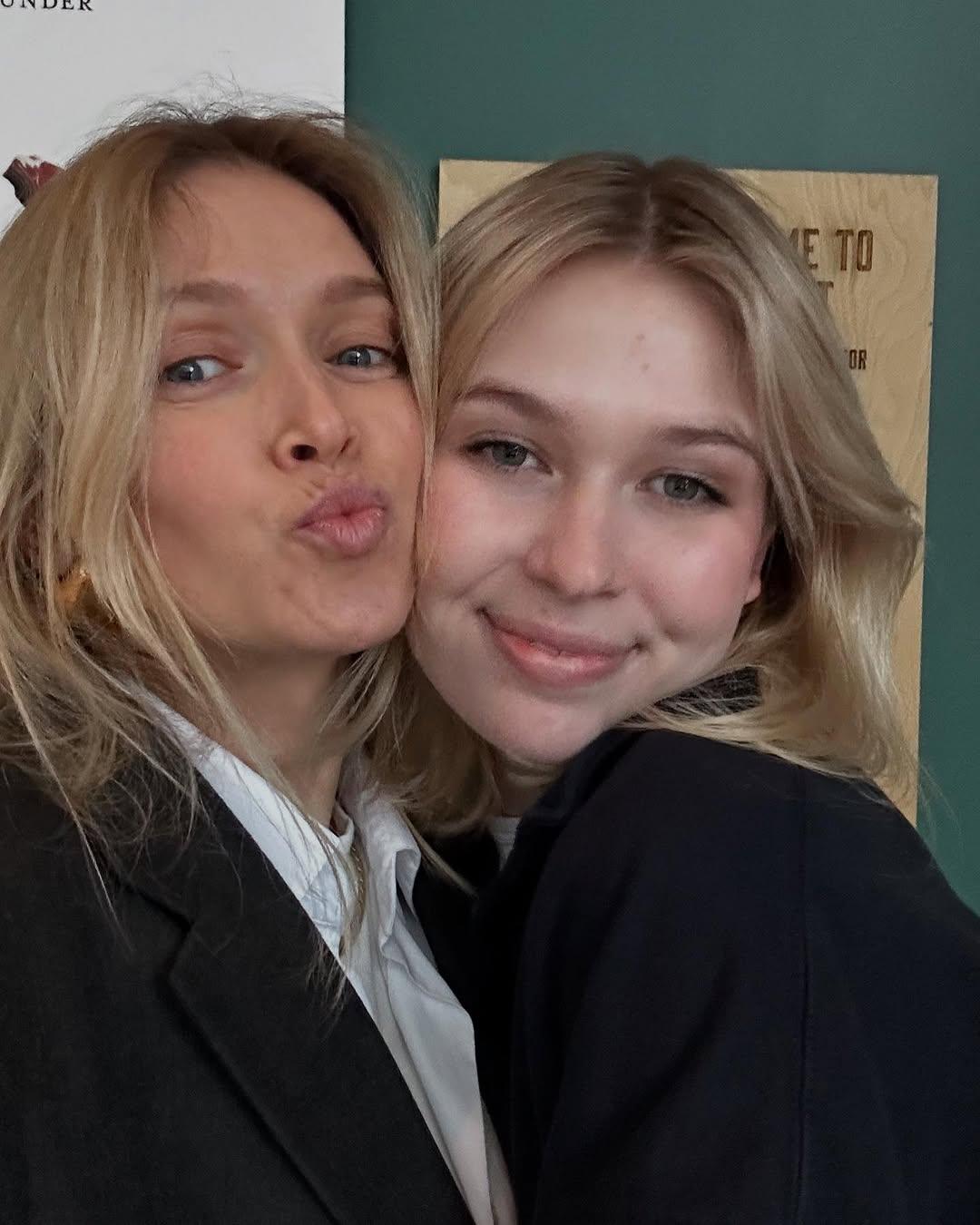 Вера Брежнева с дочерью Соней Киперман / скриншот Instagram Вера Брежнева с дочерью Соней Киперман / скриншот Instagram