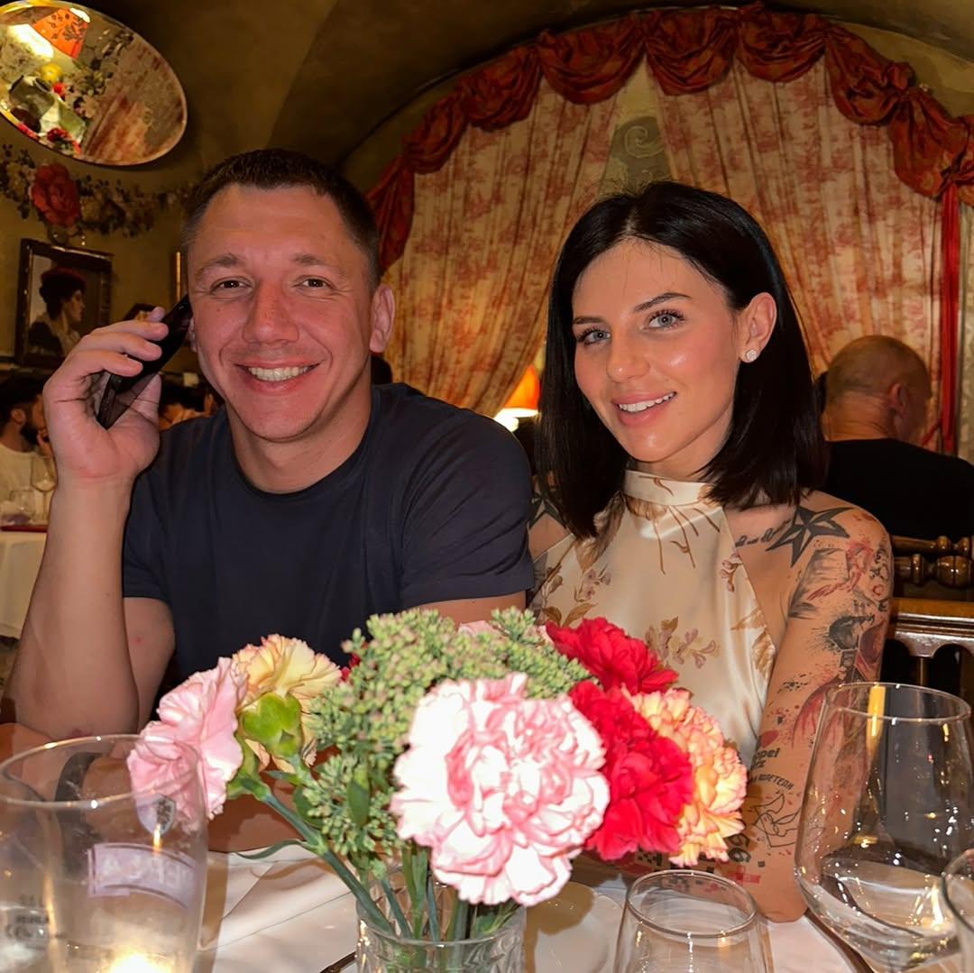 Анна Алхим и Константин Валеулин / скриншот Instagram Анна Алхим и Константин Валеулин / скриншот Instagram