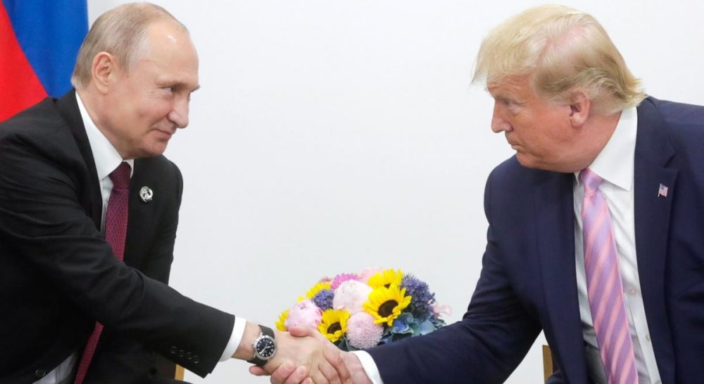 Переговори у Стамбулі: Трамп натякає на участь, Путін все ще маневрує, - Sky News