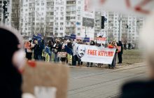 Free Хилюк: УНІАН і 1+1 Media вимагають звільнити українського журналіста