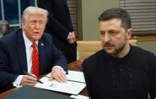 "Кнут и пряник" для Зеленского: у Трампа объяснили приостановку помощи Украине